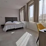 招待所 Pino Luxury And 4*