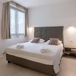 Pino Luxury And 招待所 斯普利特