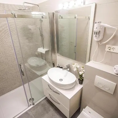 Pino Luxury And Guest house Split