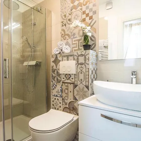 بيت ضيافة Pino Luxury And