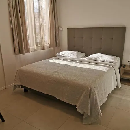 Pino Luxury And سبليت