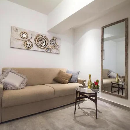 بيت ضيافة Pino Luxury And سبليت