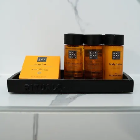 בית הארחה Pino Luxury And 4*