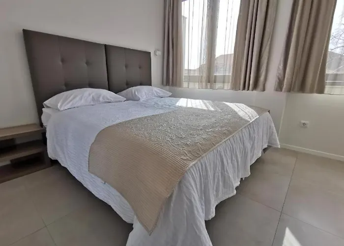 Pensión Pino Luxury And Split