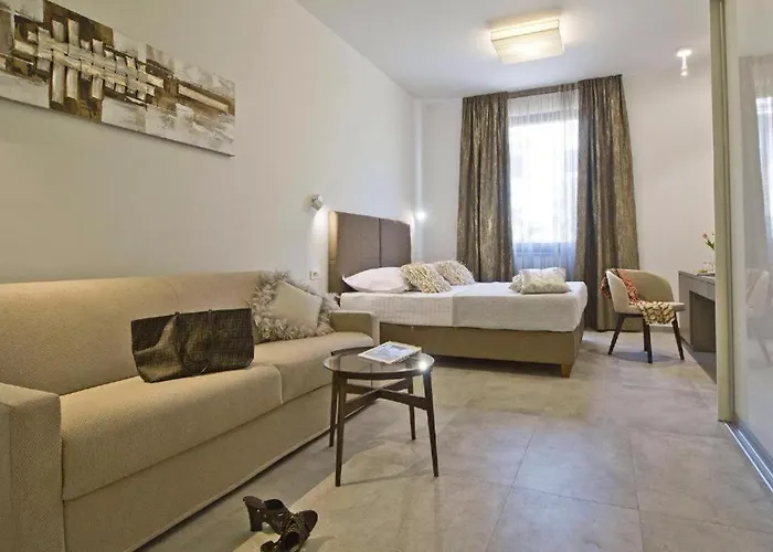Pino Luxury And Split