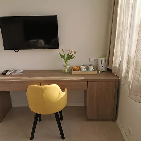Pino Luxury And 4*