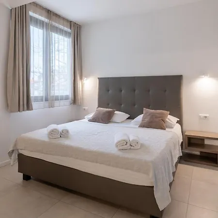 Pino Luxury And Casa de hóspedes Split